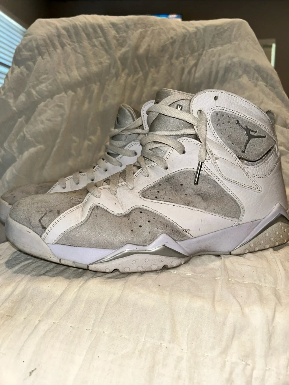 Jordan Men’s Athletic Shoes - White & Gray